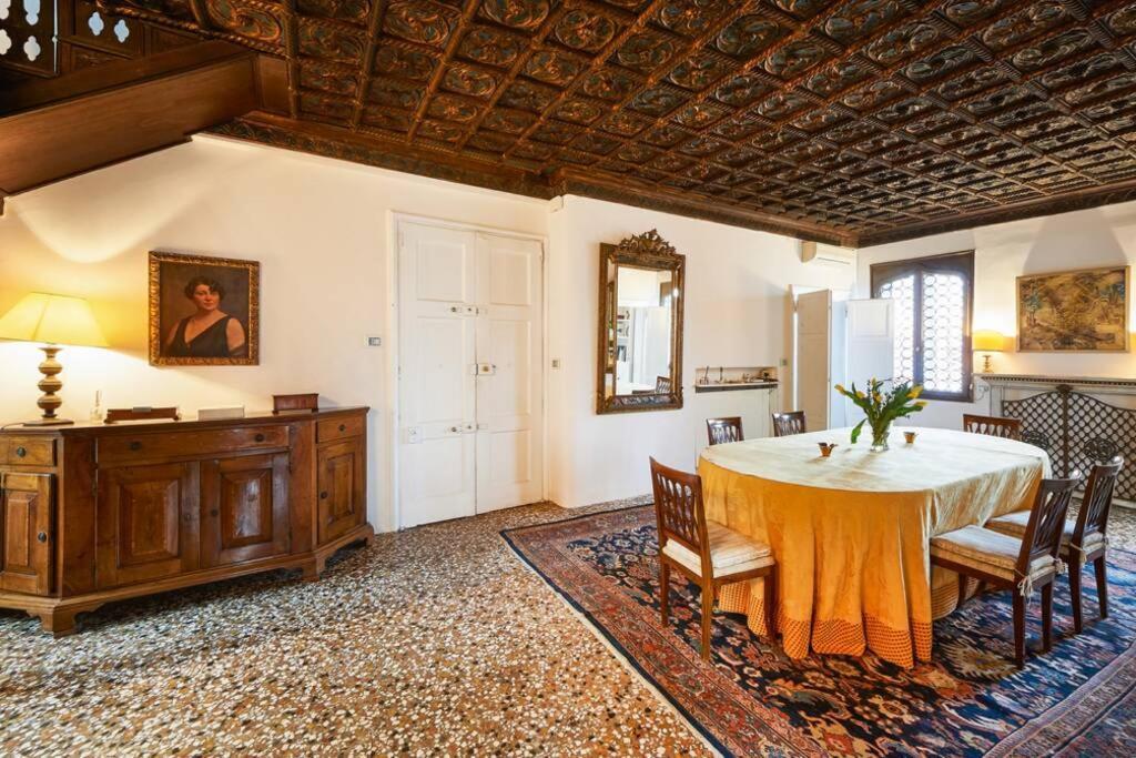Apartamento Ca' Fenice, Charming In San Marco, Sleep 7 Venecia