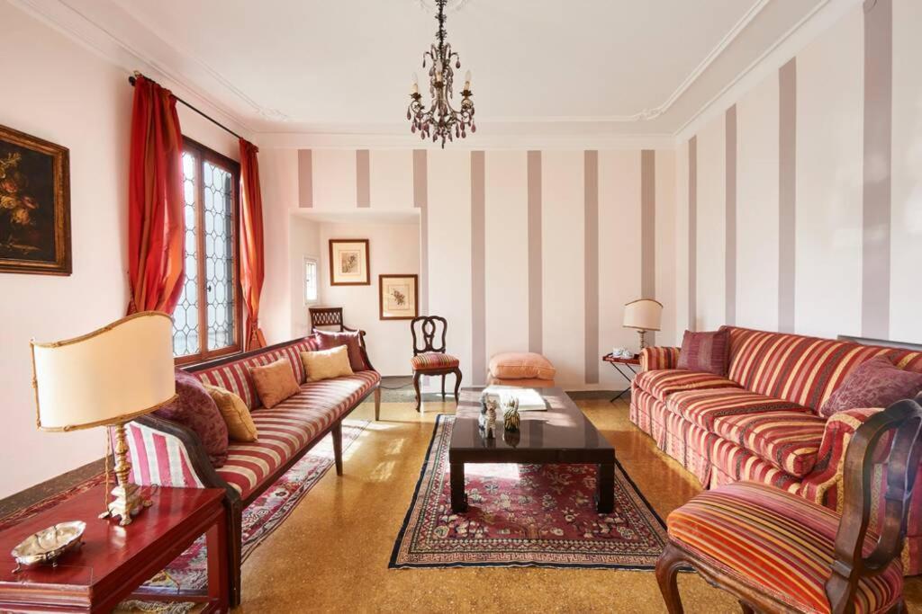 Apartamento Ca' Fenice, Charming In San Marco, Sleep 7 Venecia